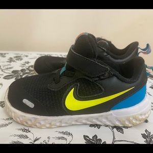 Nike size 8c